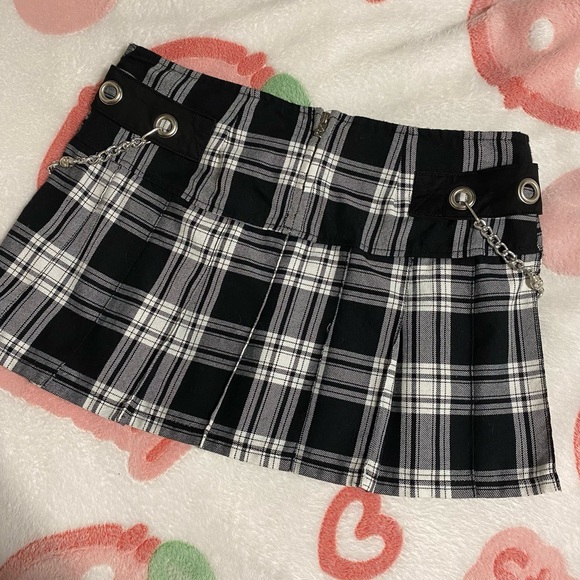 tripp nyc plaid skirt skull chains - Picture 4 of 5